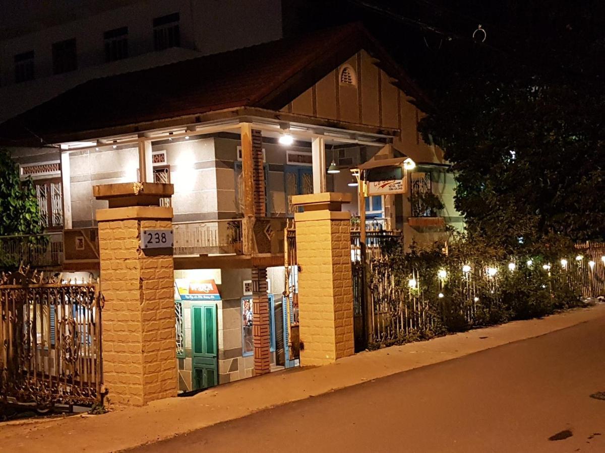 Dalat Galaxy Hostel Buitenkant foto